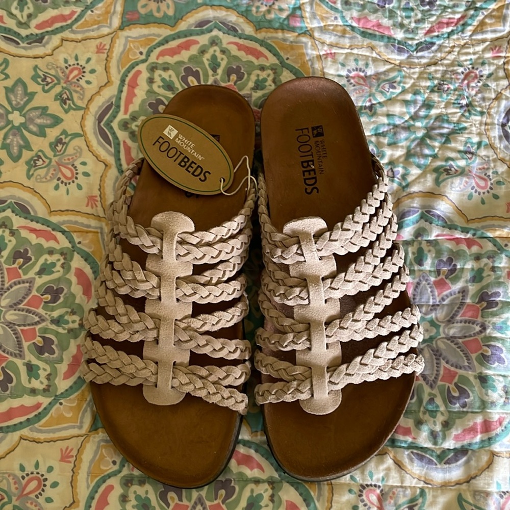 White Mountain Hamza sandals Sandal Wood suede size 9